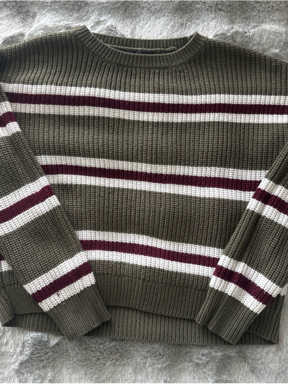 Ambiance Apparel Woman’s Sweater size M -0510